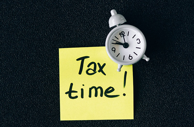 What will be the consequences if I delay my self assessment tax bill? image